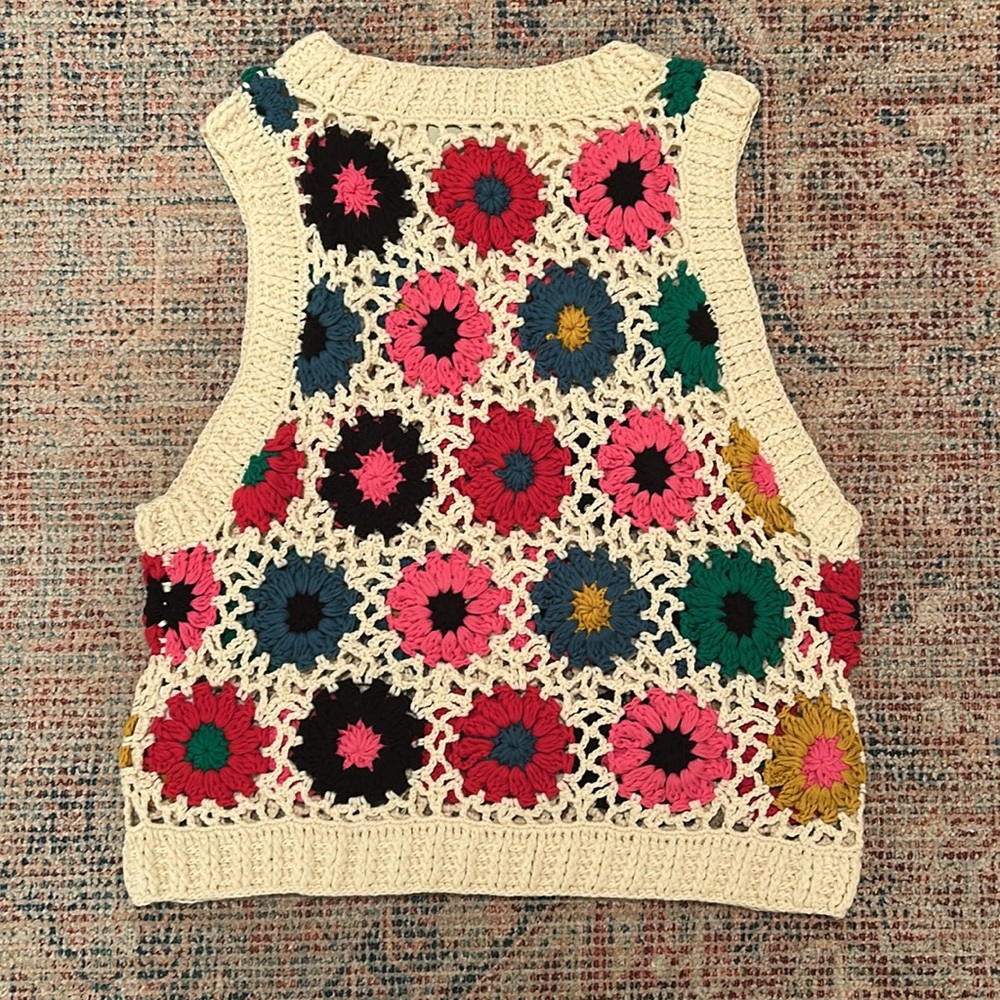 Farm Rio Multi Circles Crochet Vest - Picture 4 of 9